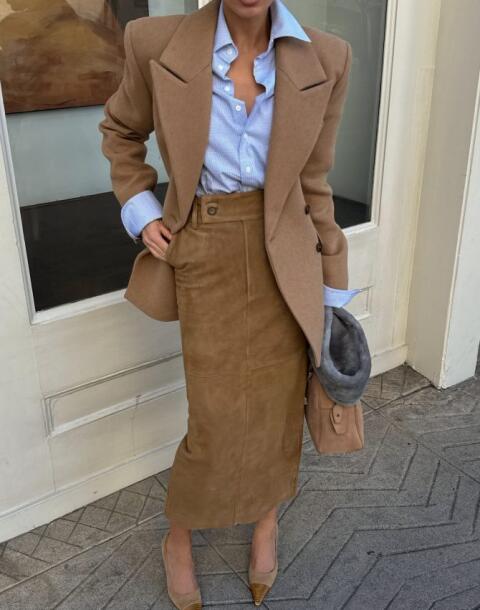 Prugaste ili jednobojne? Plave košulje iz Zare koje vas neće razočarati