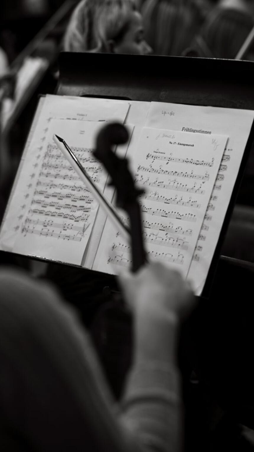 Novogodišnji koncert koji Sarajevo pamti: Razgovarali smo s maestrom i vidjeli kako nastaje
