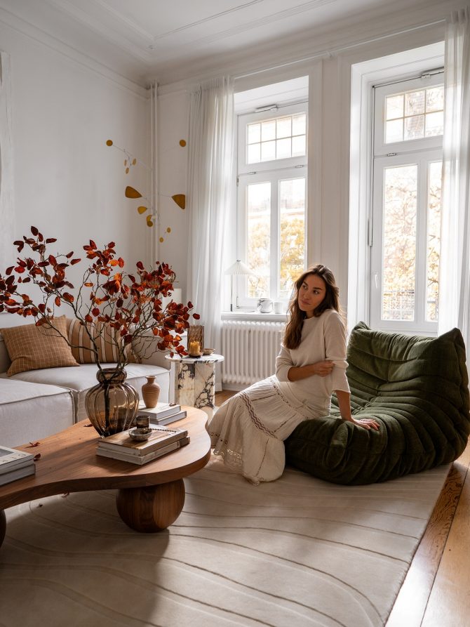 Zašto sto u dnevnom boravku nikad ne izgleda uredno i kako to riješiti jednim potezom?