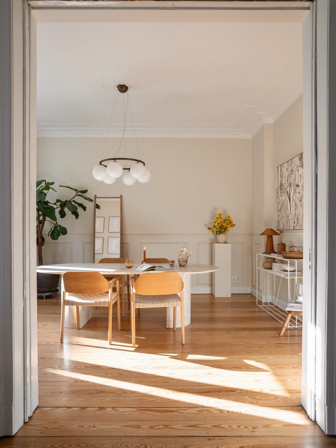 Pronašli smo ovalne lampe i lustere koji su postali novi klasik interijera i dostupni su u BiH