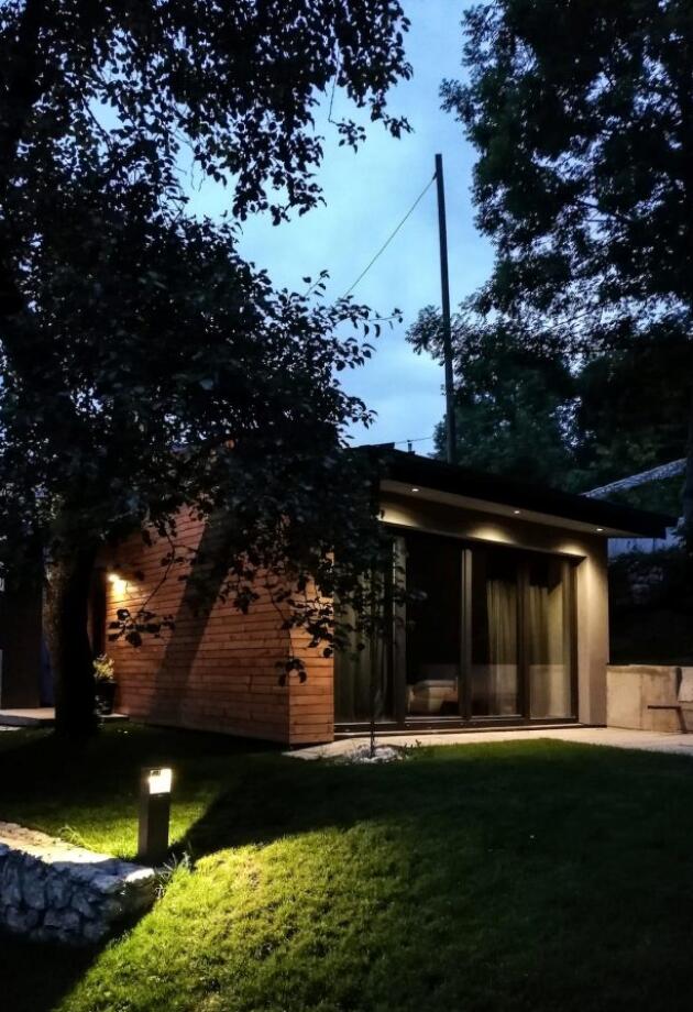 Kućica veličine malog stana iznad Baščaršije pokazuje pametan dizajn, a vrt će vas oduševiti