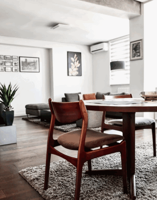 Penthouse na Koševu koji pokazuje kako savremeni gradski interijer izgleda bez kiča