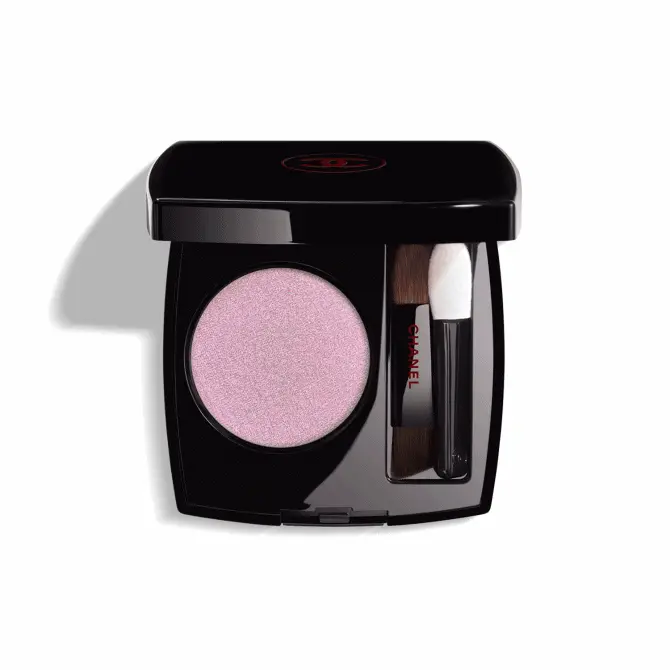 rouge-noir-chanel-highlighter-bonjour-ba