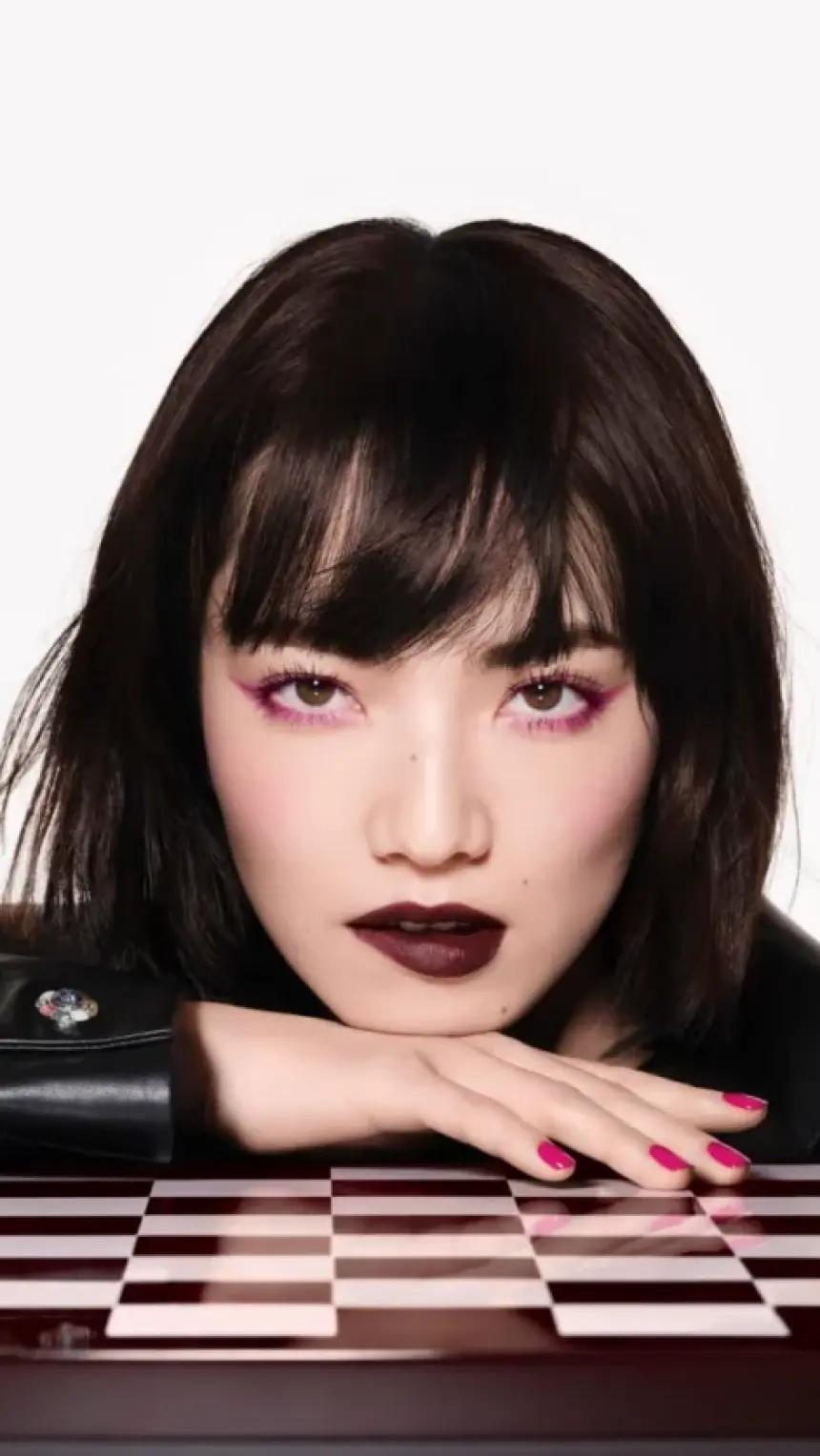 ROUGE NOIR: Kada se stara boja vrati kao najjači CHANEL potez i da, izgleda moćno!