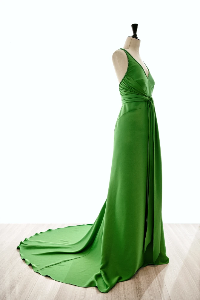 golden-globe-awards-selena-gomez-chanel-rose-byrne-40-bonjour-ba