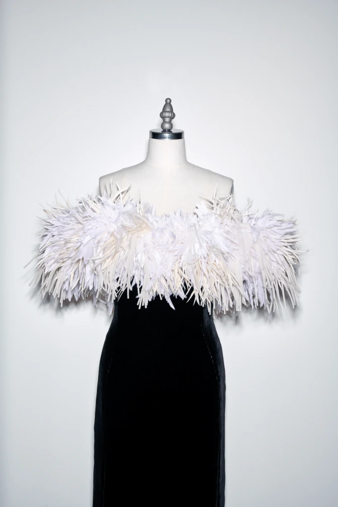 golden-globe-awards-selena-gomez-chanel-rose-byrne-8-bonjour-ba