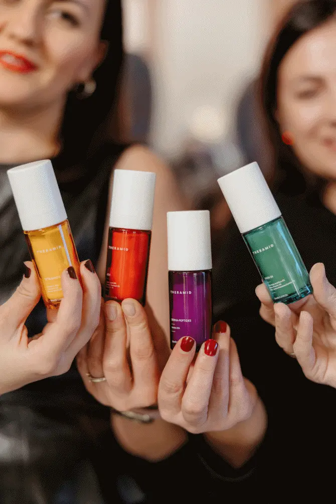 bonjourba-antonio-trade-cosmetics-beauty-lab-event-gif-52