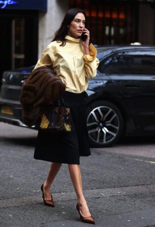 Trik koji očekujemo samo od Alexe: Jedan pomak koji osvježava poslovni look