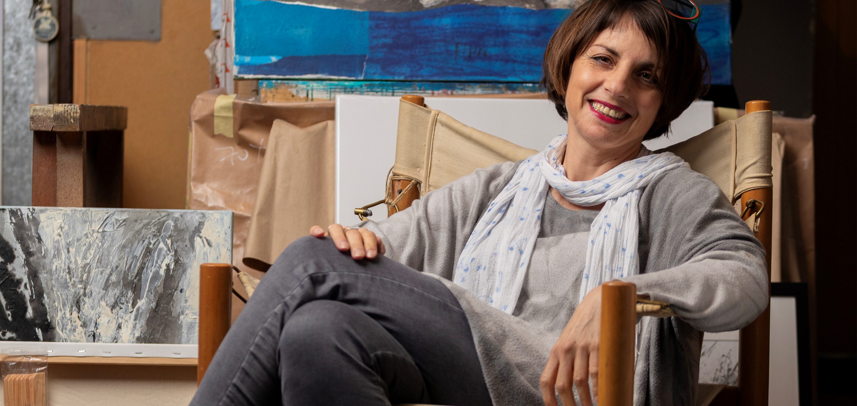 Slikarstvo bez intervencije: Umjetnica koja slika lišćem i naplavinama izlaže u Splitu