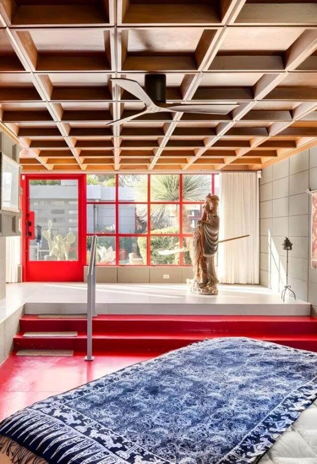 Imate priliku pogledati unutar remek djela Frank Lloyd Wrighta iz 1951. jer je ponovo na tržištu