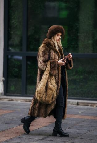 Nismo spremni da ih skinemo: Najbolje stilizovane bunde na prolaznicama s ulica Sarajeva