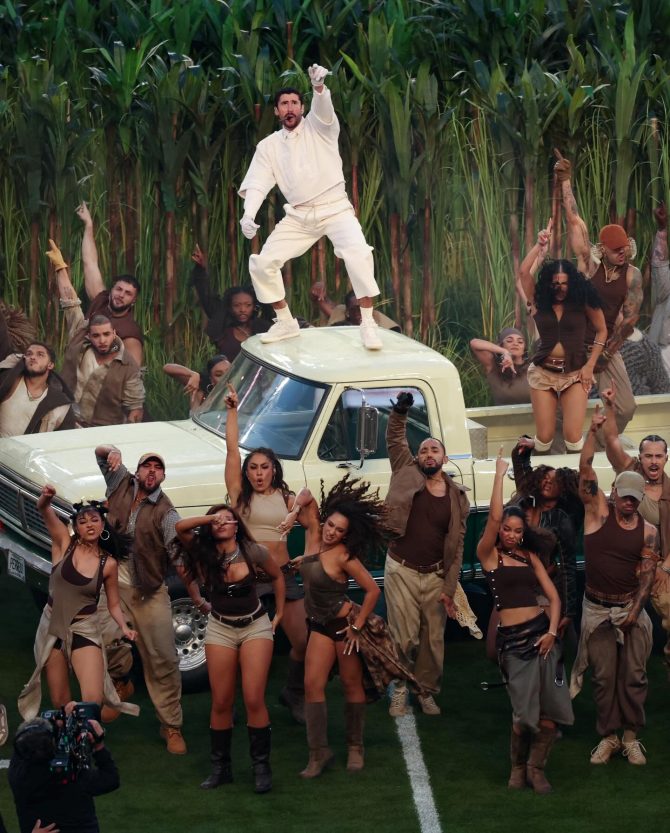 bad_bunny_superbowl_bonjour_ba_4-1