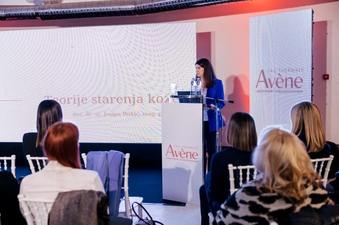 avene-event-anti-aging-academy-dermabsolu-hyaluron-activ-procedure-1002-bonjour-ba