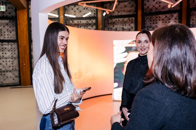 avene-event-anti-aging-academy-dermabsolu-hyaluron-activ-procedure-114-bonjour-ba