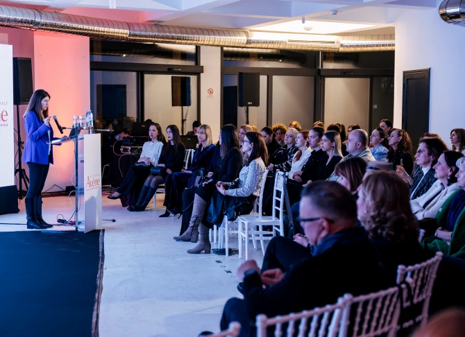 avene-event-anti-aging-academy-dermabsolu-hyaluron-activ-procedure-65-bonjour-ba