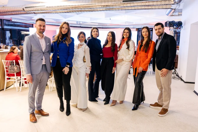 avene-event-anti-aging-academy-dermabsolu-hyaluron-activ-procedure-805-bonjour-ba