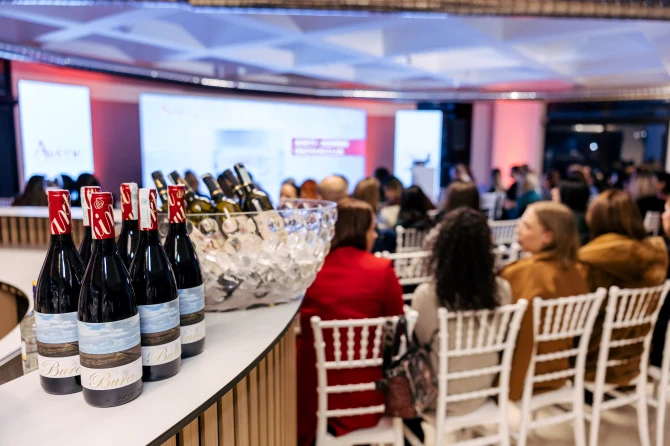 avene-event-anti-aging-academy-dermabsolu-hyaluron-activ-procedure-806-bonjour-ba