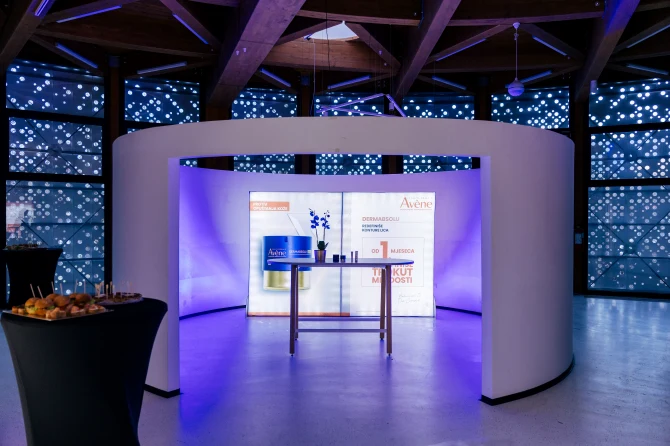 avene-event-anti-aging-academy-dermabsolu-hyaluron-activ-procedure-82-bonjour-ba