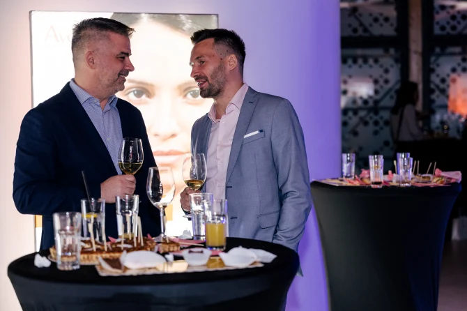 avene-event-anti-aging-academy-dermabsolu-hyaluron-activ-procedure-event-4-bonjour-ba