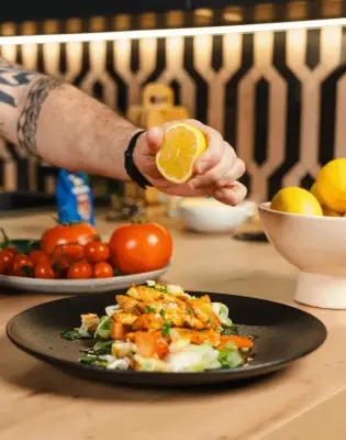 Nismo tip za salatu kao glavno jelo. Do ovog tanjira.