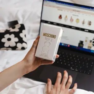 Diskretno smo provjerile gdje su parfemi za 8. mart najisplativiji: Kupile dva!