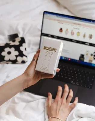 Diskretno smo provjerile gdje su parfemi za 8. mart najisplativiji: Kupile dva!