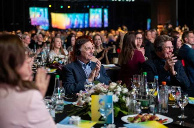 dm-bosna-i-hercegovina-20-godina-22-bonjour-ba