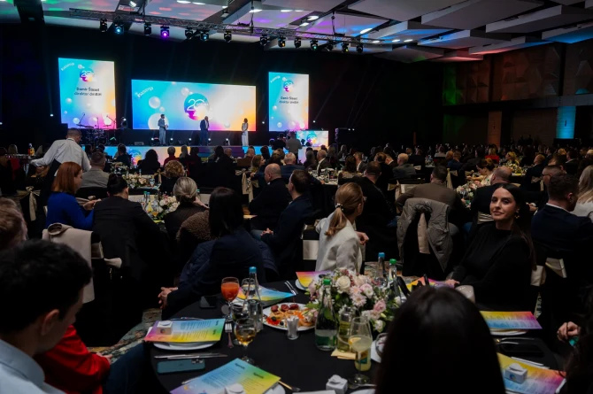 dm-bosna-i-hercegovina-20-godina-23-bonjour-ba