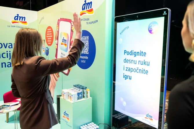 dm-bosna-i-hercegovina-20-godina-4-bonjour-ba