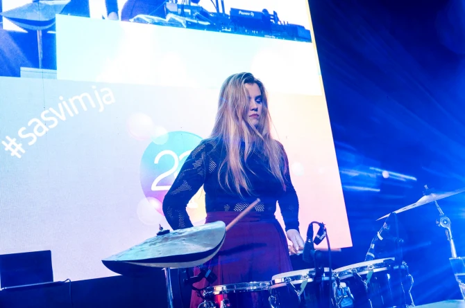 dm-bosna-i-hercegovina-20-godina-5-bonjour-ba