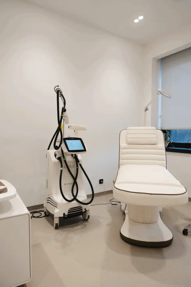 intervju-skin-clinic-samra-soskic-mladez-dermatolog-botoks-bonjour-ba-gif2-ezgif.com-gif-to-webp-converter (1)