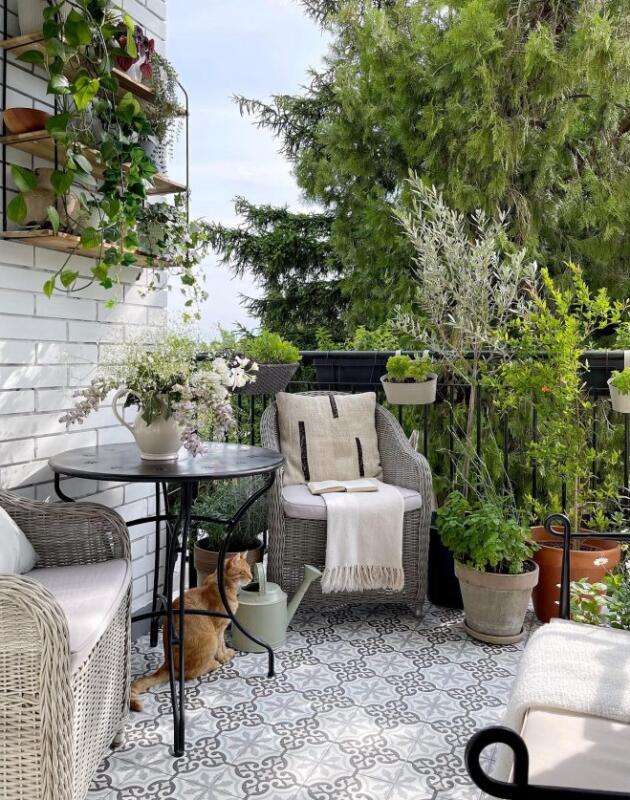 Iz Bonjour arhive: 5 balkona od Sarajeva do Zuricha koji će vas podsjetiti zašto volite proljeće