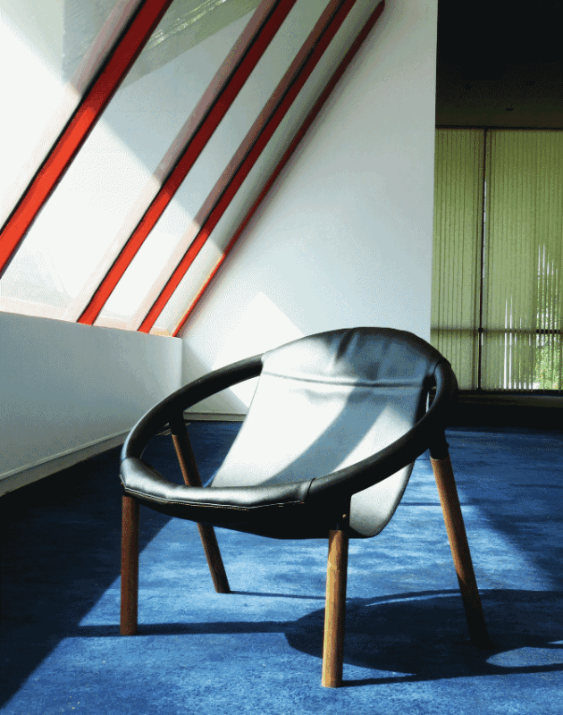 Fotelja 'Begovica' inspirisana arhitekturom Zenice donosi novi pogled na savremeni dizajn