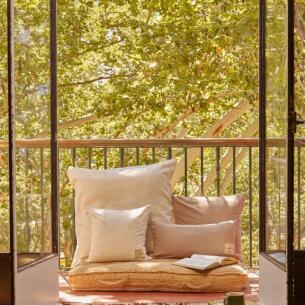 Jedan trik za male balkone: Tabure iz Sinsay-a koji zauzima mnogo manje mjesta