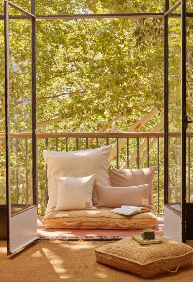 Jedan trik za male balkone: Tabure iz Sinsay-a koji zauzima mnogo manje mjesta