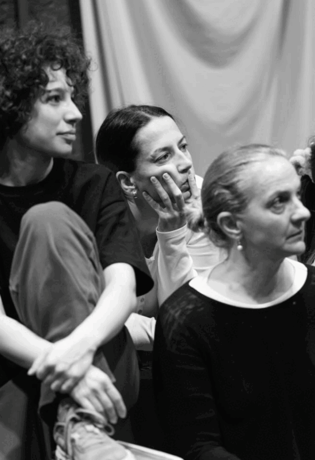 Otvaramo crnu kutiju porodičnih obrazaca: Sa proba razgovarali smo s glumicama koje nose 'Preobrazbu'