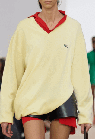 Povratak radosti odijevanja: 5 ključnih trendova za proljeće 2026.