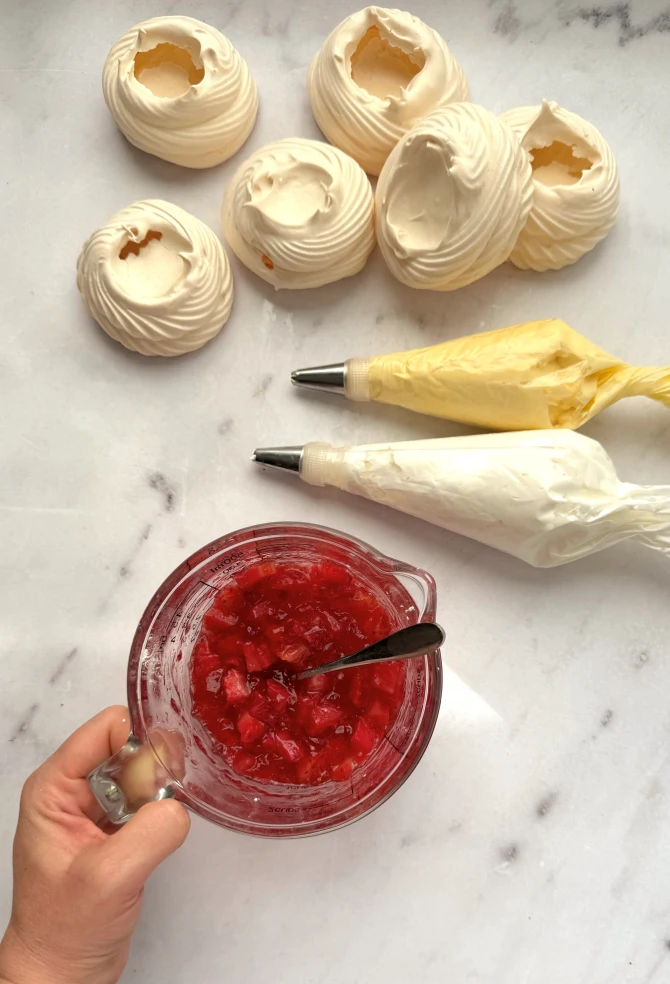 pavlova-torta-recept-dolcela_11-bonjour-ba