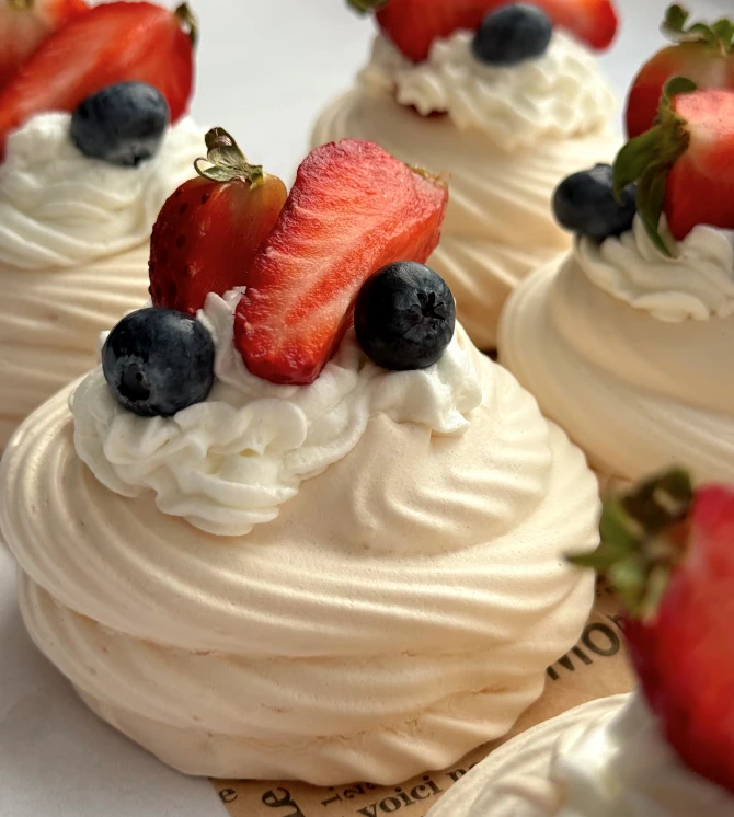 pavlova-torta-recept-dolcela_17-bonjour-ba