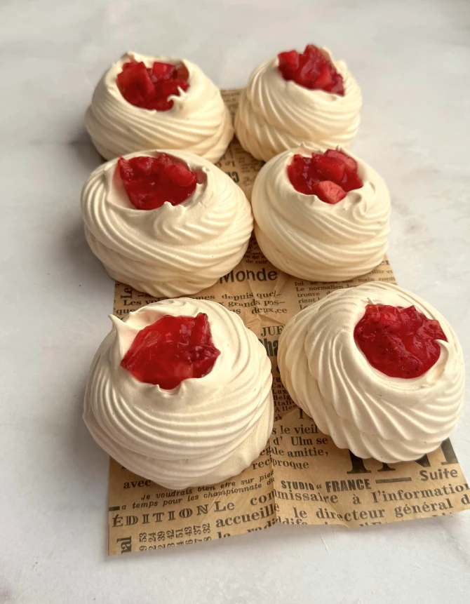 pavlova-torta-recept-dolcela_18-bonjour-ba