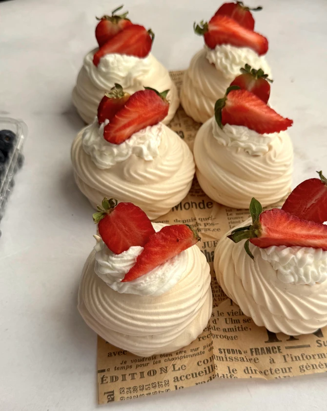 pavlova-torta-recept-dolcela_21-bonjour-ba