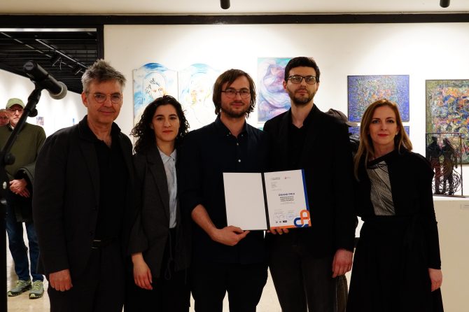 2_GRAND PRIX_bonjour_design