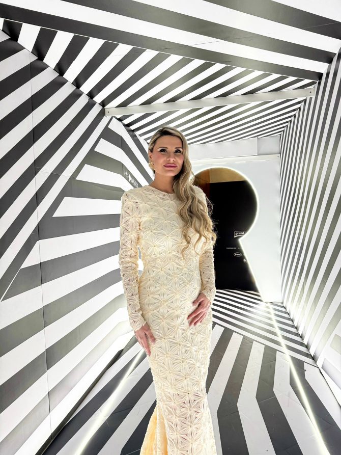 bonjour_x_via_media_gala_night_bonjour_design_2