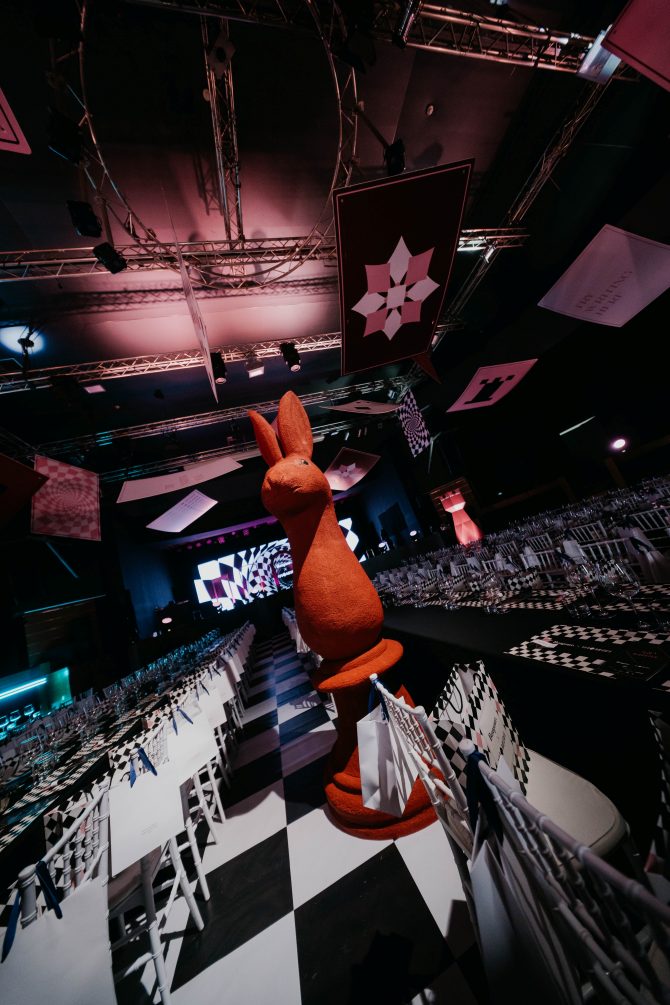 bonjour_x_via_media_gala_night_event_dizajn_set_bonjour_design_024