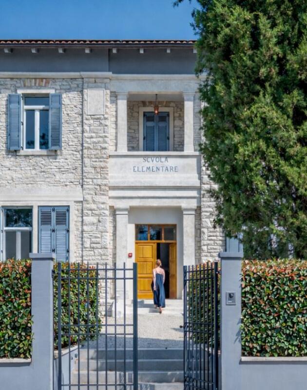 Škola stara gotovo 100 godina u Istri pretvorena u dom krije zanimljivu transformaciju