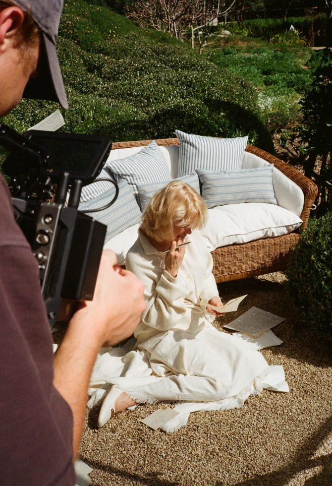 pamela_anderson_bastenski_namjestaj_ratan_bonjour_design_10