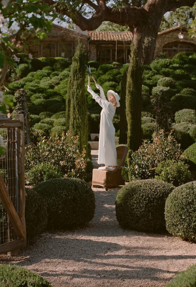 pamela_anderson_bastenski_namjestaj_ratan_bonjour_design_9