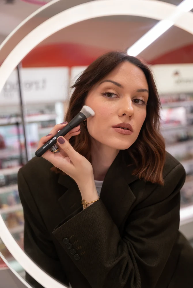 makeup-trendovi-dm-16-bonjour-ba