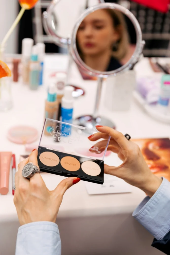 Prijavi sebe i bestie za posebno Bonjour x dm beauty druženje u Sarajevu