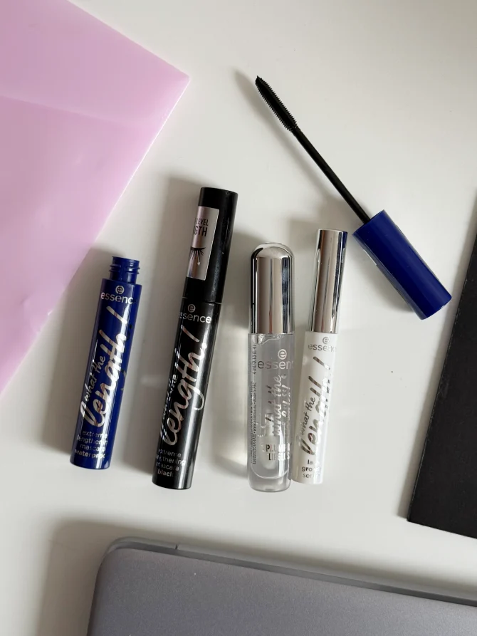 essence-rozi-kofer-15-bonjour-ba